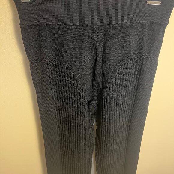 Maniere De Voir Knitted High Waisted Leggings Black Size L New - Picture 7 of 10